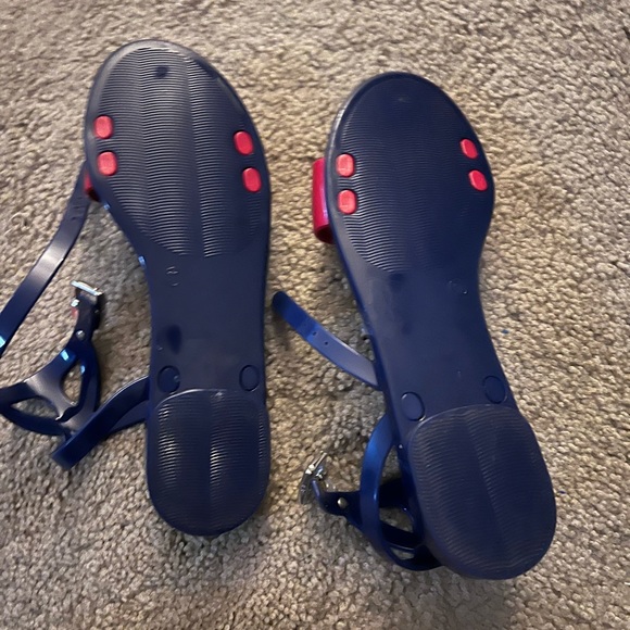 Never worn - Picture 3 of 3